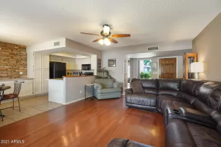 Photo #6: 6257530 Listing 