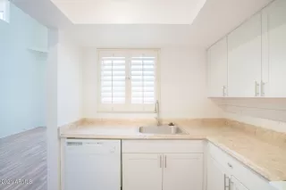 Photo #5: 6257795 Listing