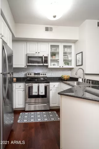 Photo #3: 6257814 Listing