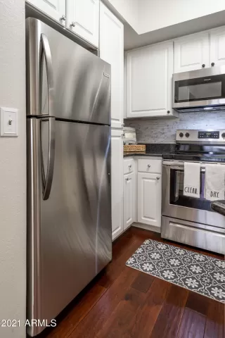 Photo #4: 6257814 Listing