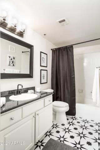 Photo #5: 6257814 Listing