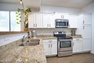 Photo #5: 6257833 Listing