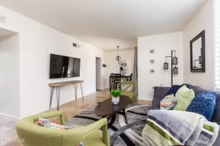 Photo #1: 6257839 Listing