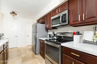 Photo #5: 6257839 Listing