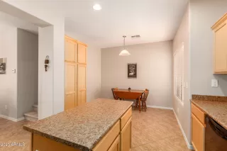 Photo #5: 6257843 Listing 