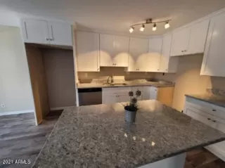 Photo #2: 6257891 Listing