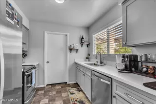 Photo #6: 6257922 Listing 