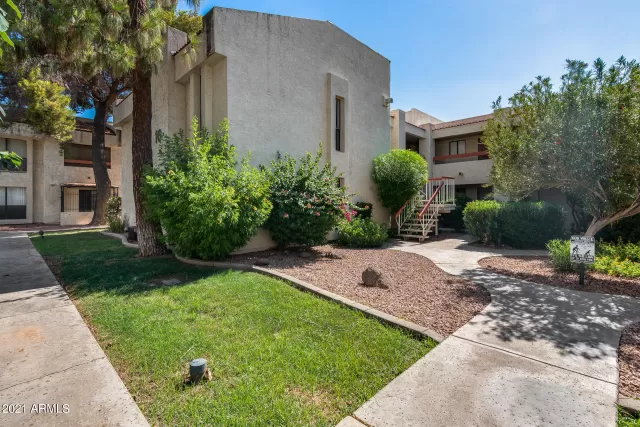 MLS: 6257942 Condo For Sale