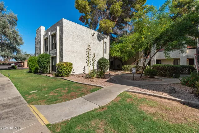 MLS: 6257947 Condo For Sale