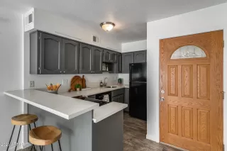 Photo #4: 6257947 Listing