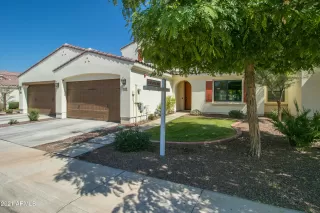 Photo #2: 6257990 Listing