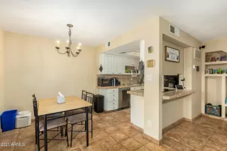 Photo #6: 6258039 Listing
