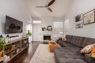 Photo #2: 6258070 Listing 