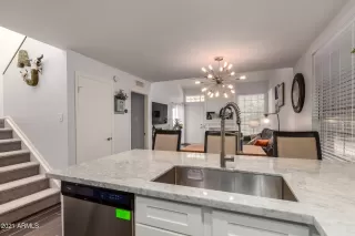 Photo #6: 6258070 Listing 