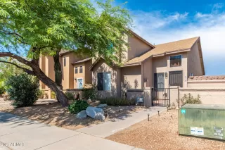 Photo #5: 6258256 Listing