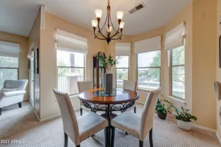 Photo #5: 6258288 Listing