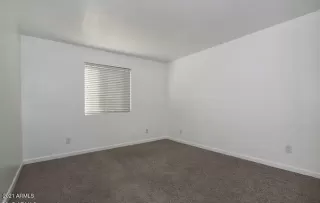 Photo #5: 6258323 Listing