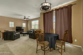 Photo #5: 6258355 Listing