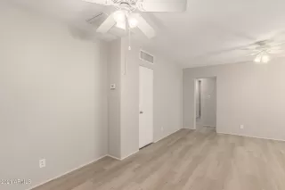 Photo #6: 6258399 Listing