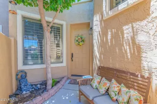 Photo #2: 6258402 Listing