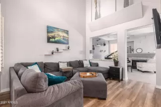 Photo #4: 6258402 Listing