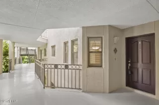 Photo #4: 6258589 Listing