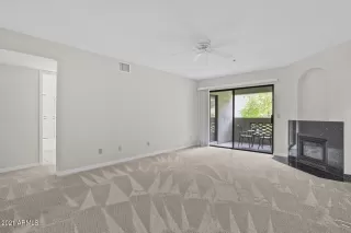 Photo #6: 6258589 Listing