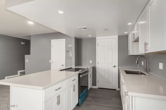 MLS: 6258594 Condo For Sale