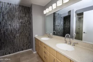 Photo #5: 6258654 Listing