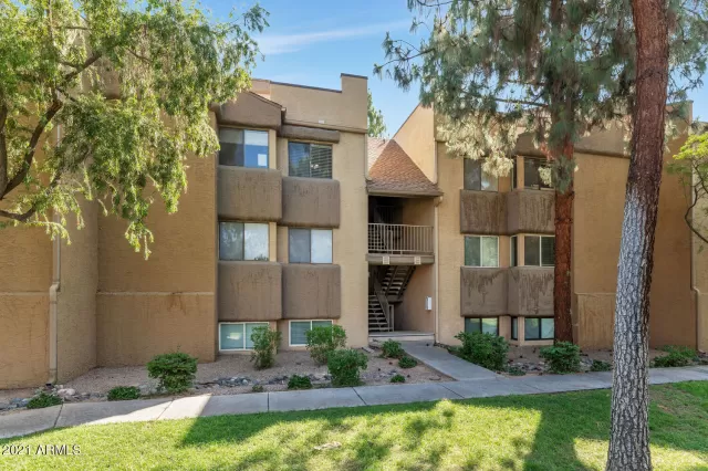 MLS: 6258771 Condo For Sale