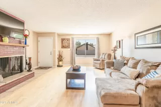 Photo #2: 6258806 Listing 