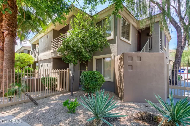 MLS: 6258819 Condo For Sale