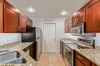 Photo #3: 6258819 Listing