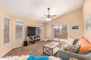 Photo #6: 6258877 Listing