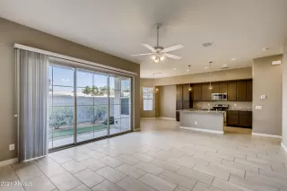 Photo #4: 6258903 Listing