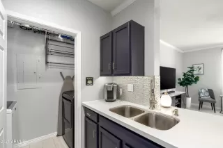 Photo #3: 6258957 Listing