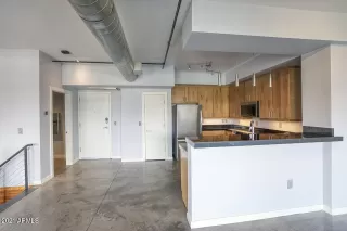 Photo #4: 6259072 Listing 