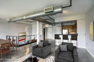 Photo #5: 6259072 Listing 