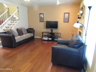 Photo #2: 6259132 Listing