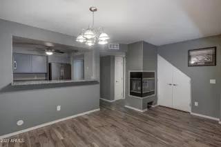 Photo #5: 6259167 Listing