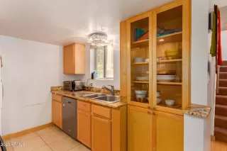 Photo #2: 6259218 Listing 