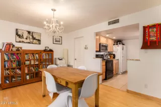 Photo #3: 6259218 Listing 