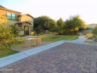 Photo #2: 6259231 Listing