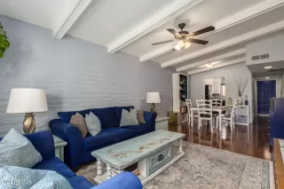 Photo #4: 6259305 Listing