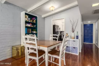 Photo #5: 6259305 Listing