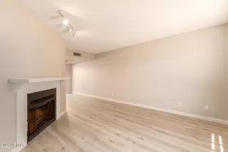 Photo #2: 6259308 Listing