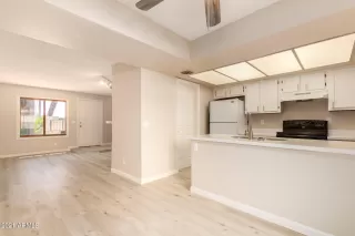 Photo #5: 6259308 Listing