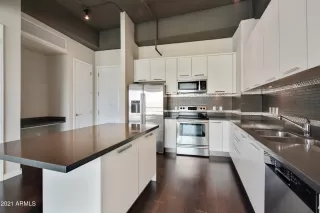 Photo #2: 6259337 Listing 