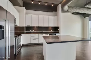 Photo #3: 6259337 Listing 