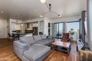 Photo #6: 6259349 Listing 